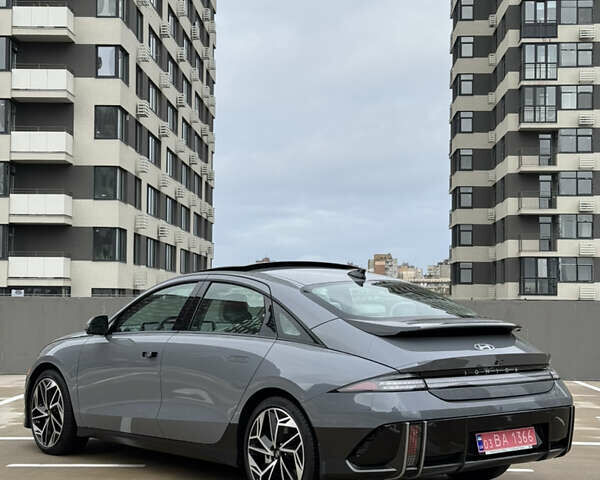 Серый Хендай IONIQ 6, объемом двигателя 0 л и пробегом 32 тыс. км за 26500 $, фото 16 на Automoto.ua