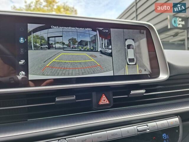 Серый Хендай IONIQ 6, объемом двигателя 0 л и пробегом 17 тыс. км за 35900 $, фото 13 на Automoto.ua