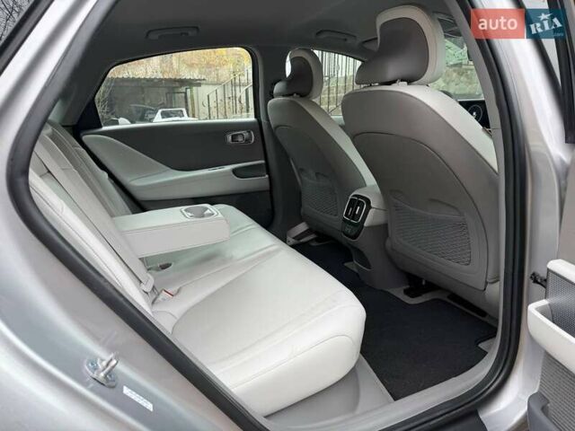 Сірий Хендай IONIQ 6, об'ємом двигуна 0 л та пробігом 18 тис. км за 13500 $, фото 21 на Automoto.ua