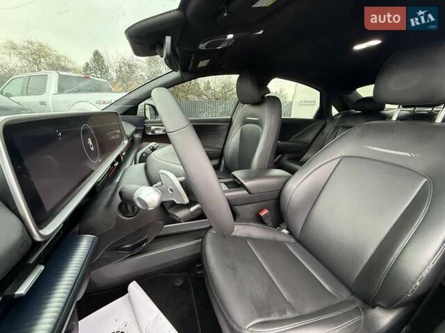 Серый Хендай IONIQ 6, объемом двигателя 0 л и пробегом 65 тыс. км за 18900 $, фото 17 на Automoto.ua