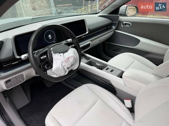 Сірий Хендай IONIQ 6, об'ємом двигуна 0 л та пробігом 18 тис. км за 13500 $, фото 9 на Automoto.ua