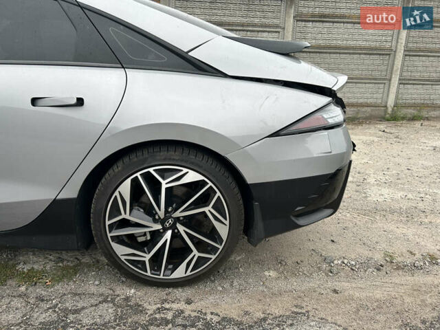Серый Хендай IONIQ 6, объемом двигателя 0 л и пробегом 35 тыс. км за 20000 $, фото 17 на Automoto.ua
