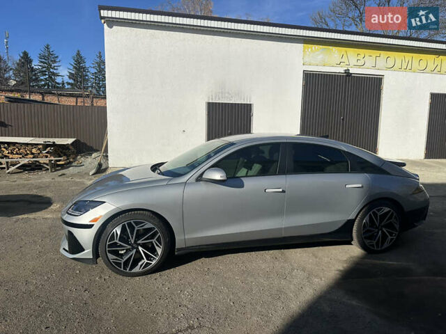 Серый Хендай IONIQ 6, объемом двигателя 0 л и пробегом 9 тыс. км за 30000 $, фото 1 на Automoto.ua