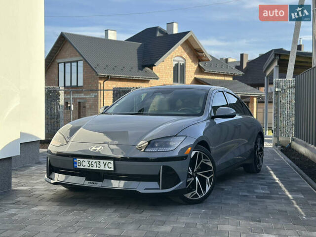 Серый Хендай IONIQ 6, объемом двигателя 0 л и пробегом 41 тыс. км за 28450 $, фото 15 на Automoto.ua