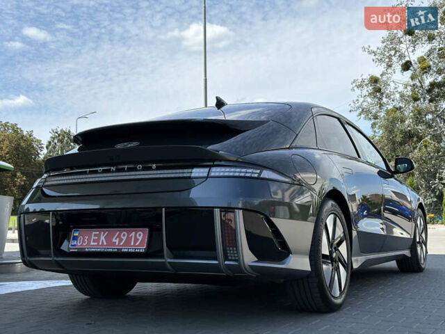 Сірий Хендай IONIQ 6, об'ємом двигуна 0 л та пробігом 9 тис. км за 31700 $, фото 5 на Automoto.ua