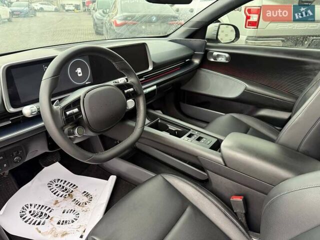 Серый Хендай IONIQ 6, объемом двигателя 0 л и пробегом 65 тыс. км за 18900 $, фото 15 на Automoto.ua