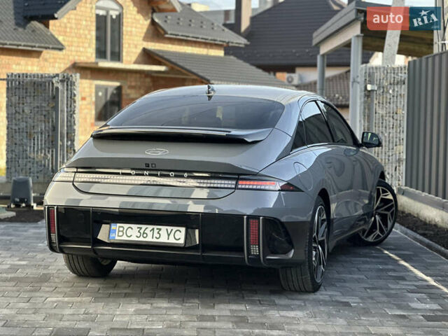 Серый Хендай IONIQ 6, объемом двигателя 0 л и пробегом 41 тыс. км за 28450 $, фото 20 на Automoto.ua