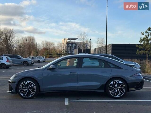 Серый Хендай IONIQ 6, объемом двигателя 0 л и пробегом 1 тыс. км за 26699 $, фото 4 на Automoto.ua