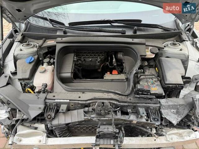 Сірий Хендай IONIQ 6, об'ємом двигуна 0 л та пробігом 18 тис. км за 13500 $, фото 8 на Automoto.ua