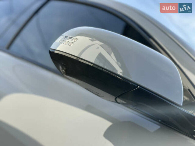 Серый Хендай IONIQ 6, объемом двигателя 0 л и пробегом 41 тыс. км за 28450 $, фото 10 на Automoto.ua