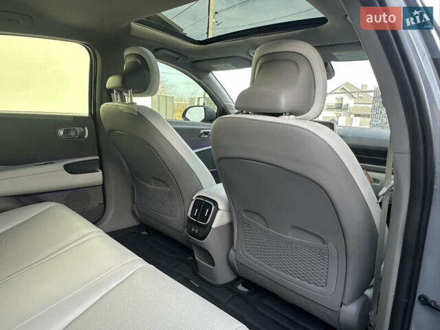 Серый Хендай IONIQ 6, объемом двигателя 0 л и пробегом 41 тыс. км за 28450 $, фото 99 на Automoto.ua