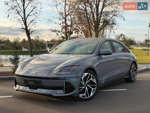 Серый Хендай IONIQ 6, объемом двигателя 0 л и пробегом 1 тыс. км за 26699 $, фото 1 на Automoto.ua