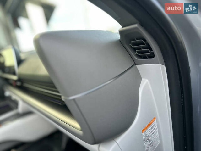 Серый Хендай IONIQ 6, объемом двигателя 0 л и пробегом 41 тыс. км за 28450 $, фото 84 на Automoto.ua