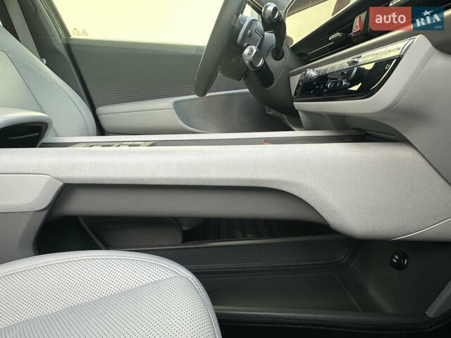 Серый Хендай IONIQ 6, объемом двигателя 0 л и пробегом 41 тыс. км за 28450 $, фото 95 на Automoto.ua
