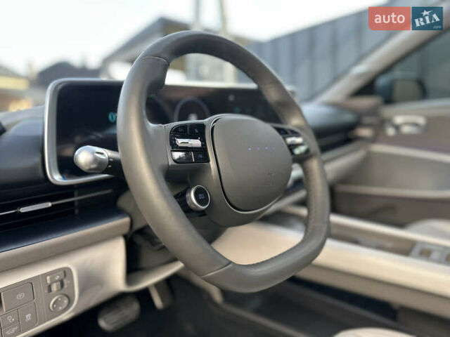 Серый Хендай IONIQ 6, объемом двигателя 0 л и пробегом 41 тыс. км за 28450 $, фото 81 на Automoto.ua