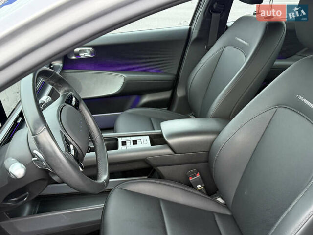 Серый Хендай IONIQ 6, объемом двигателя 0 л и пробегом 41 тыс. км за 25500 $, фото 7 на Automoto.ua