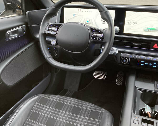Серый Хендай IONIQ 6, объемом двигателя 0 л и пробегом 53 тыс. км за 31500 $, фото 29 на Automoto.ua
