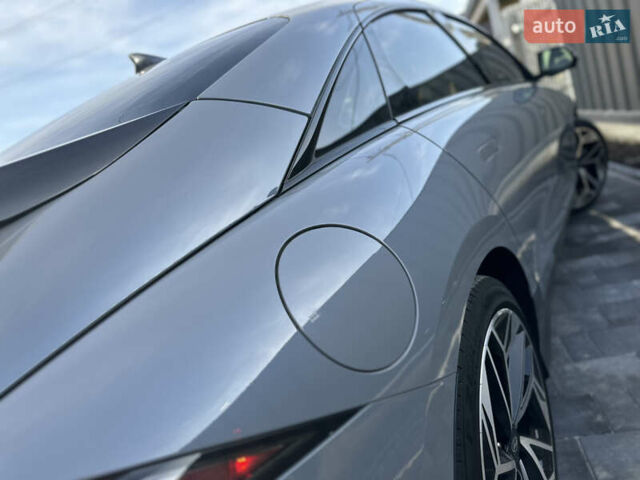 Серый Хендай IONIQ 6, объемом двигателя 0 л и пробегом 41 тыс. км за 28450 $, фото 32 на Automoto.ua