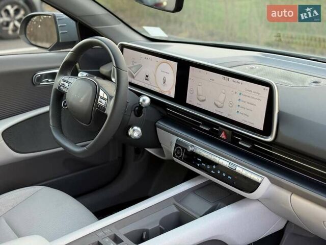 Серый Хендай IONIQ 6, объемом двигателя 0 л и пробегом 1 тыс. км за 26699 $, фото 35 на Automoto.ua