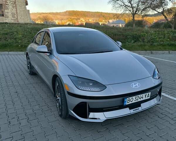 Серый Хендай IONIQ 6, объемом двигателя 0 л и пробегом 19 тыс. км за 26650 $, фото 40 на Automoto.ua