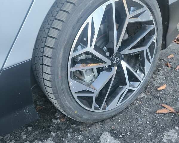 Серый Хендай IONIQ 6, объемом двигателя 0 л и пробегом 19 тыс. км за 26650 $, фото 35 на Automoto.ua