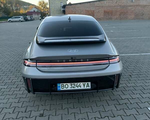 Серый Хендай IONIQ 6, объемом двигателя 0 л и пробегом 19 тыс. км за 26650 $, фото 7 на Automoto.ua