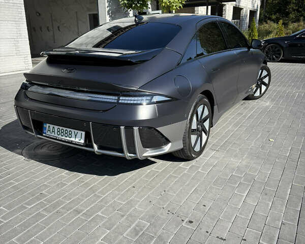 Синий Хендай IONIQ 6, объемом двигателя 0 л и пробегом 81 тыс. км за 36000 $, фото 3 на Automoto.ua