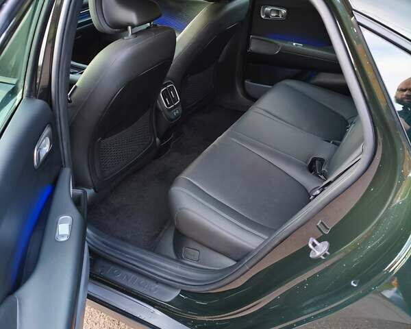 Зеленый Хендай IONIQ 6, объемом двигателя 0 л и пробегом 14 тыс. км за 26399 $, фото 10 на Automoto.ua