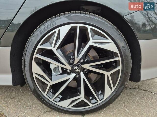 Зеленый Хендай IONIQ 6, объемом двигателя 0 л и пробегом 1 тыс. км за 38500 $, фото 29 на Automoto.ua
