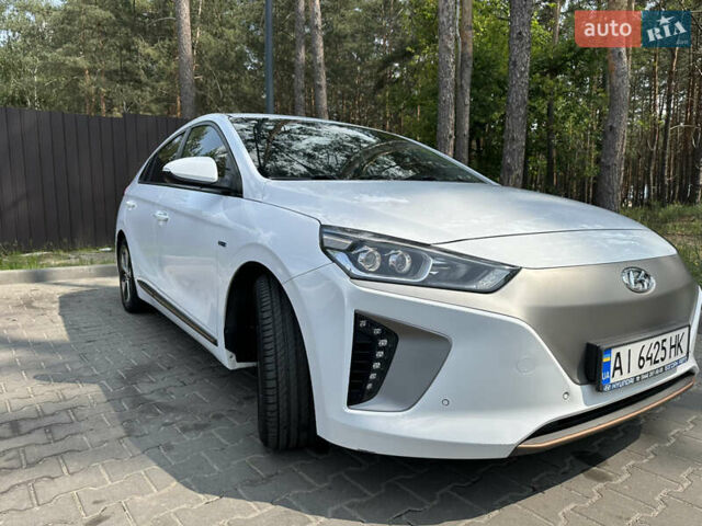Білий Хендай Ioniq Electric, об'ємом двигуна 0 л та пробігом 94 тис. км за 13199 $, фото 3 на Automoto.ua