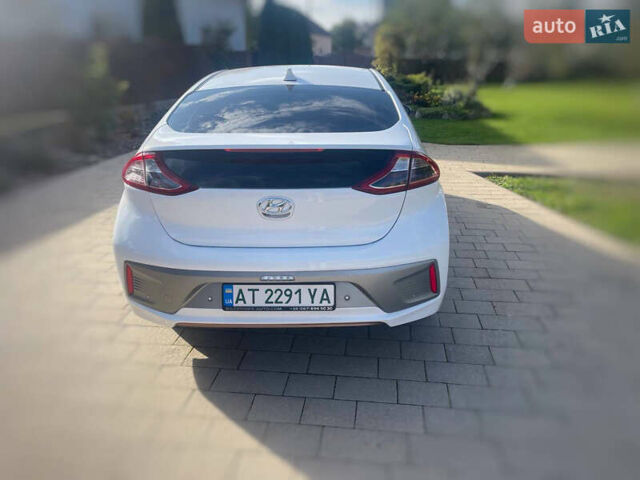 Білий Хендай Ioniq Electric, об'ємом двигуна 0 л та пробігом 139 тис. км за 12950 $, фото 1 на Automoto.ua