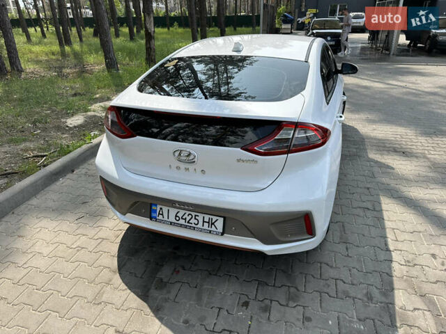Білий Хендай Ioniq Electric, об'ємом двигуна 0 л та пробігом 94 тис. км за 13199 $, фото 6 на Automoto.ua