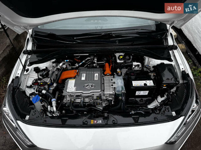Білий Хендай Ioniq Electric, об'ємом двигуна 0 л та пробігом 116 тис. км за 13999 $, фото 1 на Automoto.ua