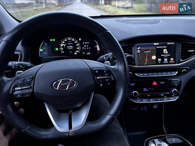 Білий Хендай Ioniq Electric, об'ємом двигуна 0 л та пробігом 116 тис. км за 13999 $, фото 15 на Automoto.ua