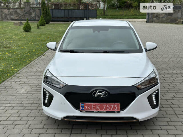 Білий Хендай Ioniq Electric, об'ємом двигуна 0 л та пробігом 120 тис. км за 13850 $, фото 8 на Automoto.ua