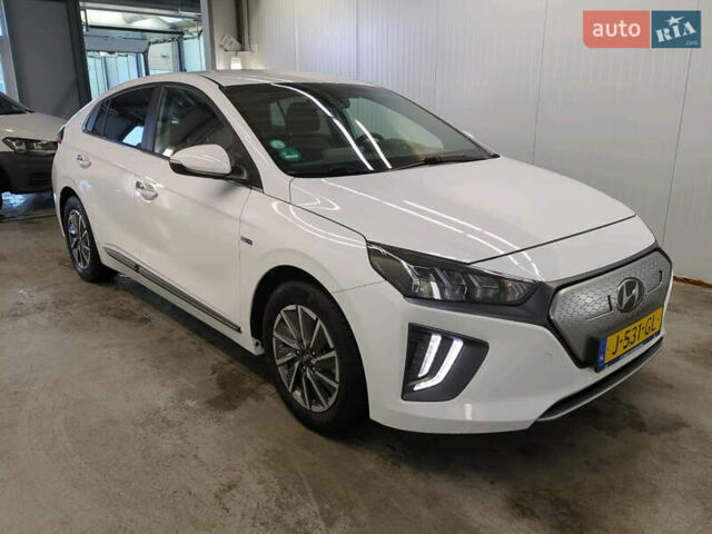 Хендай Ioniq Electric 2020 в Кропивницком (Кировограде) на Automoto.ua Белый Хендай Ioniq Electric, объемом двигателя 0 л и пробегом 48 тыс. км за 16600 $, фото 14 на Automoto.ua