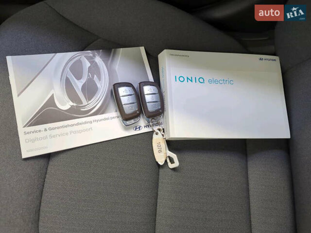 Хендай Ioniq Electric 2020 в Кропивницком (Кировограде) на Automoto.ua Белый Хендай Ioniq Electric, объемом двигателя 0 л и пробегом 48 тыс. км за 16600 $, фото 12 на Automoto.ua
