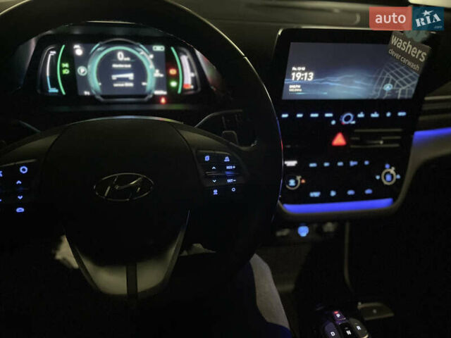 Хендай Ioniq Electric 2020 в Кропивницком (Кировограде) на Automoto.ua Белый Хендай Ioniq Electric, объемом двигателя 0 л и пробегом 48 тыс. км за 16600 $, фото 22 на Automoto.ua