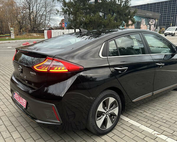 Черный Хендай Ioniq Electric, объемом двигателя 0 л и пробегом 146 тыс. км за 13850 $, фото 9 на Automoto.ua