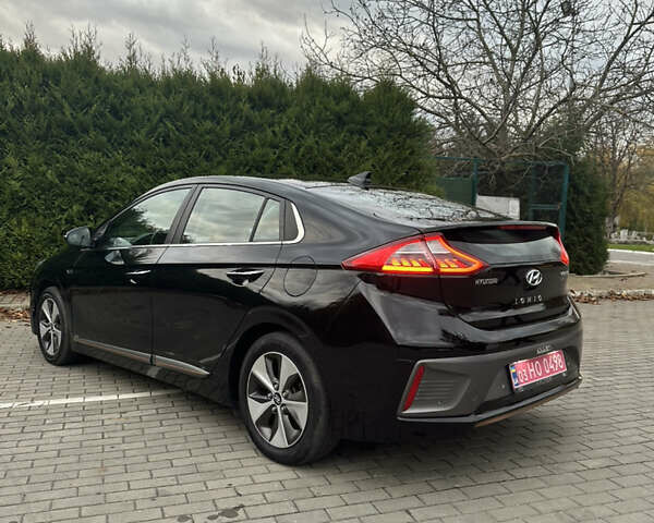 Черный Хендай Ioniq Electric, объемом двигателя 0 л и пробегом 146 тыс. км за 13850 $, фото 36 на Automoto.ua