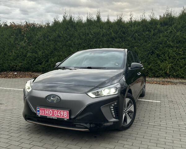 Черный Хендай Ioniq Electric, объемом двигателя 0 л и пробегом 146 тыс. км за 13850 $, фото 31 на Automoto.ua