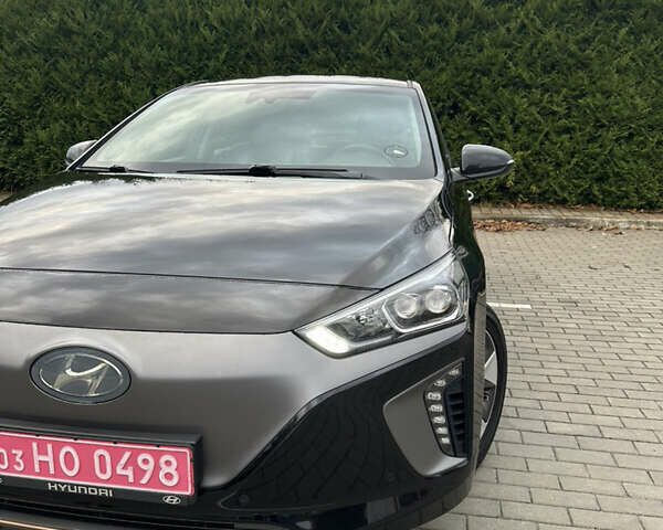 Черный Хендай Ioniq Electric, объемом двигателя 0 л и пробегом 146 тыс. км за 13850 $, фото 17 на Automoto.ua