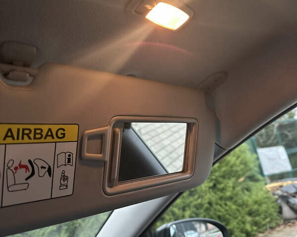 Черный Хендай Ioniq Electric, объемом двигателя 0 л и пробегом 146 тыс. км за 13850 $, фото 88 на Automoto.ua