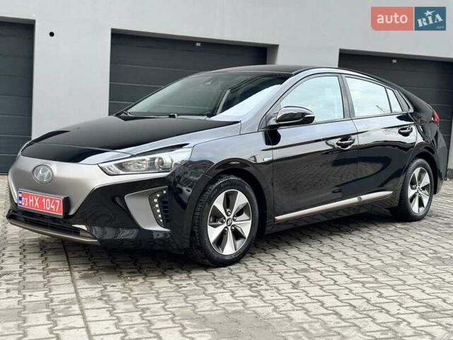 Черный Хендай Ioniq Electric, объемом двигателя 0 л и пробегом 93 тыс. км за 12500 $, фото 8 на Automoto.ua