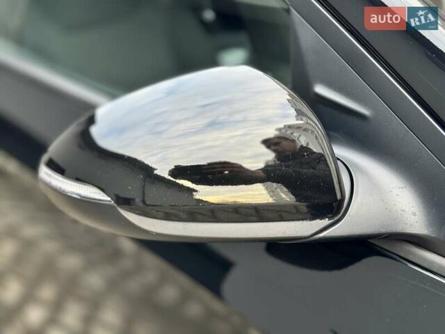 Черный Хендай Ioniq Electric, объемом двигателя 0 л и пробегом 93 тыс. км за 12500 $, фото 71 на Automoto.ua