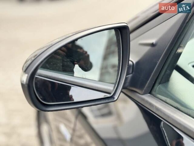 Черный Хендай Ioniq Electric, объемом двигателя 0 л и пробегом 93 тыс. км за 12500 $, фото 70 на Automoto.ua