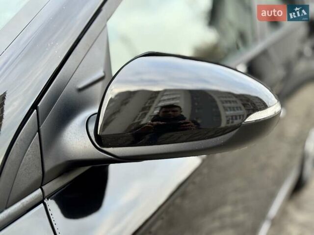 Черный Хендай Ioniq Electric, объемом двигателя 0 л и пробегом 93 тыс. км за 12500 $, фото 69 на Automoto.ua