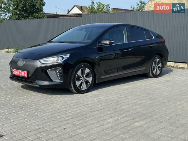 Чорний Хендай Ioniq Electric, об'ємом двигуна 0 л та пробігом 97 тис. км за 13500 $, фото 2 на Automoto.ua