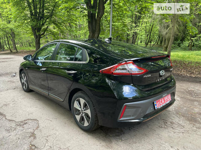 Чорний Хендай Ioniq Electric, об'ємом двигуна 0 л та пробігом 39 тис. км за 19300 $, фото 4 на Automoto.ua