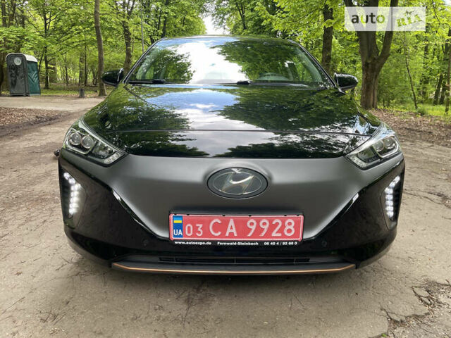 Чорний Хендай Ioniq Electric, об'ємом двигуна 0 л та пробігом 39 тис. км за 19300 $, фото 1 на Automoto.ua